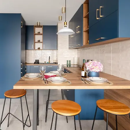 Manufaktura - 9th Floor, Parking, Ac - By Rentujemy Daire