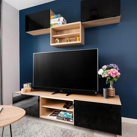 Manufaktura - 9th Floor, Parking, Ac - By Rentujemy *