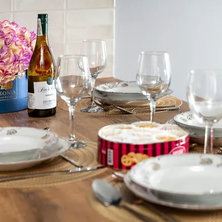 Manufaktura - 9th Floor, Parking, Ac - By Rentujemy 아파트