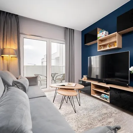 Manufaktura - 9th Floor, Parking, Ac - By Rentujemy