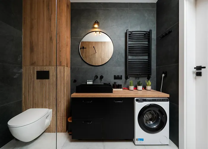 Manufaktura - 9th Floor, Parking, Ac - By Rentujemy Apartman